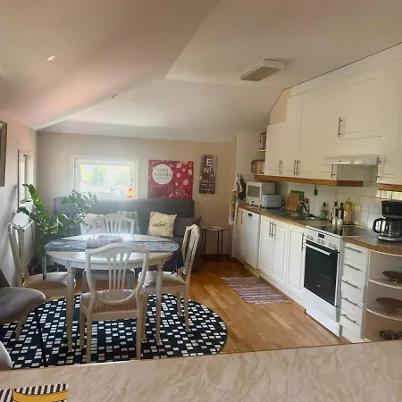 Sweet Home- Center, Sea View, Sauna, Balcony Μάριεχαμν